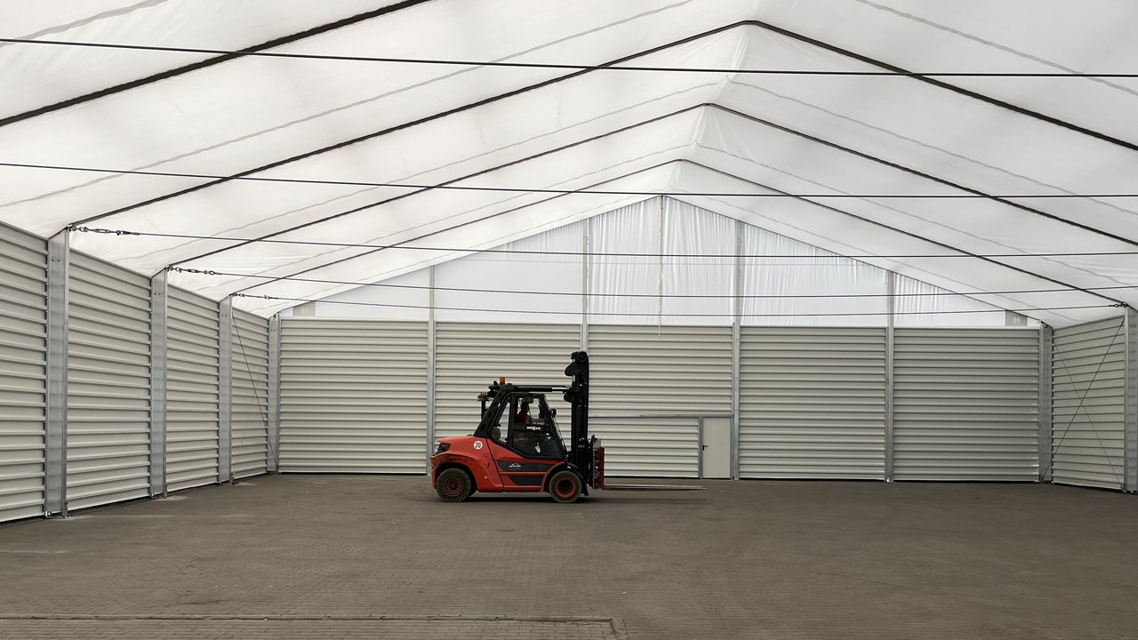 HEINLOTH the logistic experts - logistic hall - Roth HEINLOTH the logistic experts - logistic hall - Roth